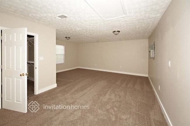 Building Photo - 185 Mountainview Dr