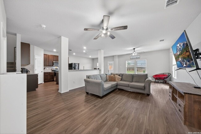 Foto del edificio - 4 Bedroom/2.5 Bath Summerhill Subdivision