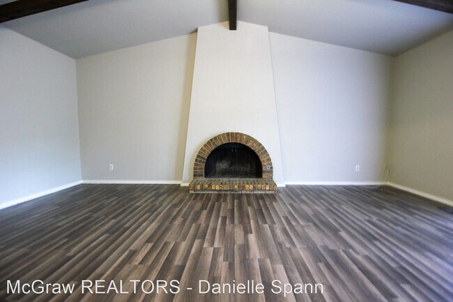 Building Photo - 3 br, 2 bath House - 2513 W. Freeport St.