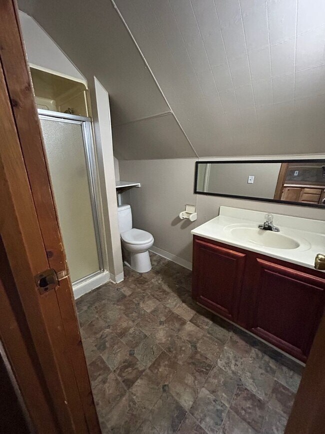 Building Photo - 2025 Ellis St