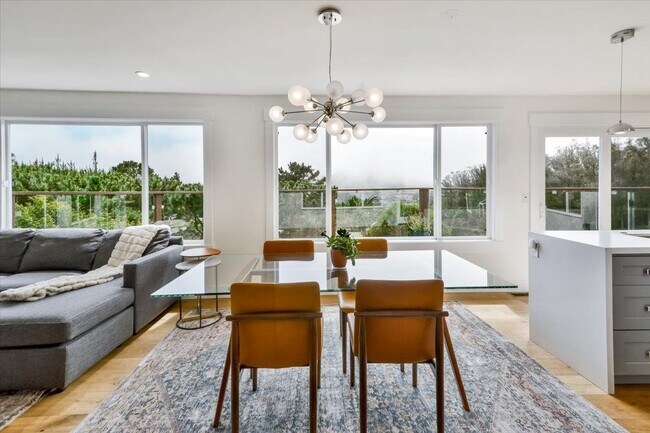 Foto del edificio - 220 Glenview Dr