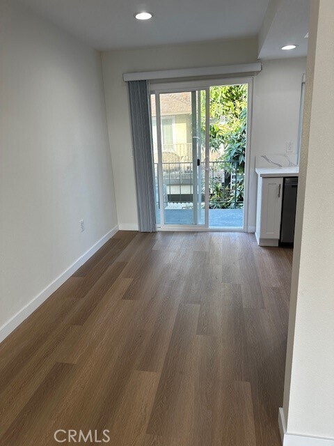 Building Photo - 10175 El Corazon Ave