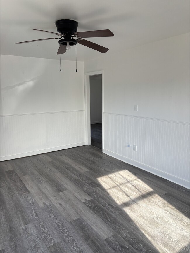 Foto del edificio - 622 Willard Ave