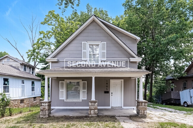 Building Photo - 1905 Kensington Ave