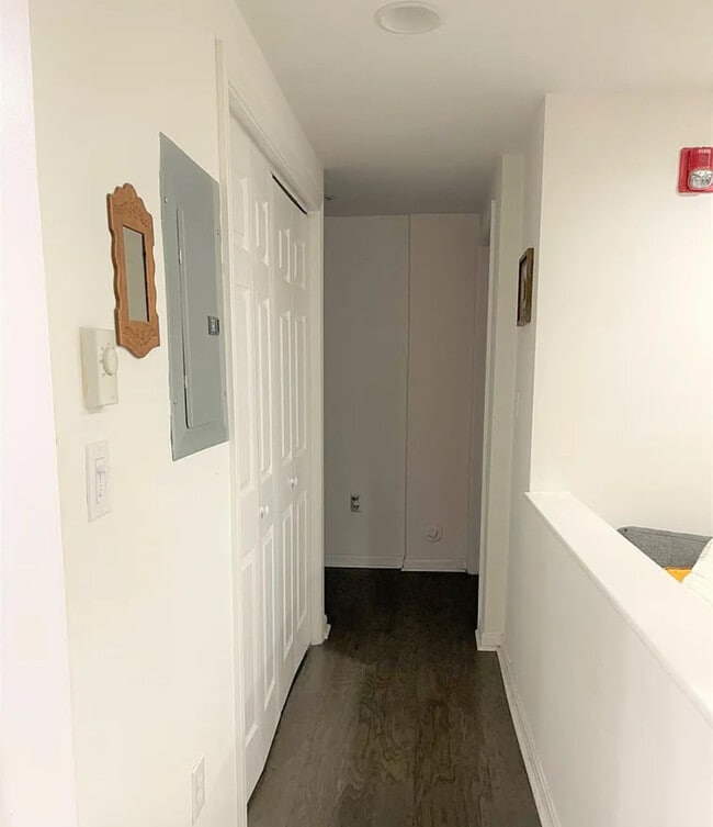 Foto del edificio - 112-114 Jersey St. Unit C