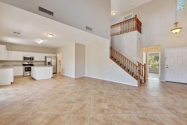 Building Photo - Move In By October 15th - GET $500 OFF 1ST...