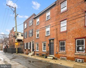 Building Photo - 1704 Naudain St