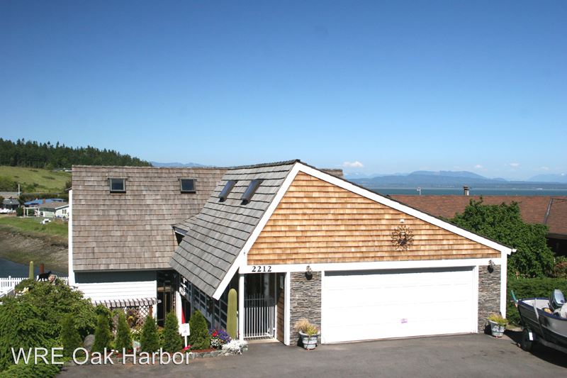 2212 Cove Dr, Oak Harbor, WA 98277 House Rental in Oak Harbor, WA