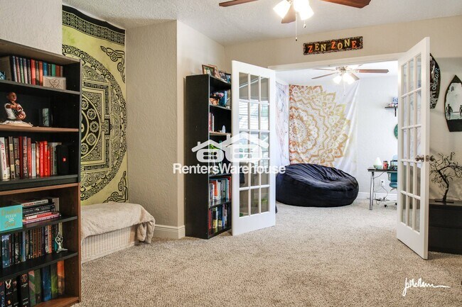 Building Photo - 860 Westshore Ct