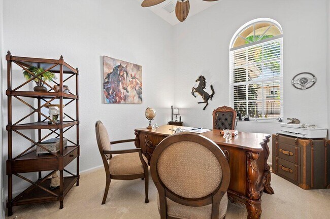 Foto del edificio - 11727 Paradise Cove Ln