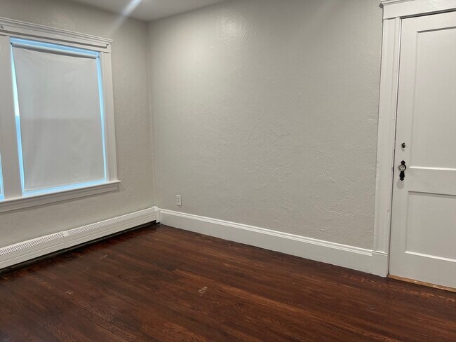 Foto del edificio - 12 Meadow St