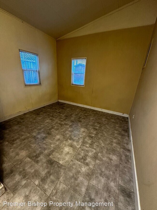 Foto del edificio - 1 br, 1 bath House - 2304 N Sierra Hwy