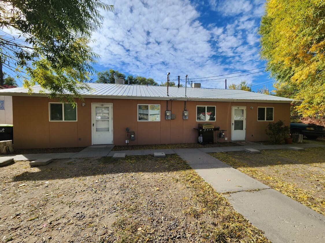Foto principal - 1406 Saiz Lane 1