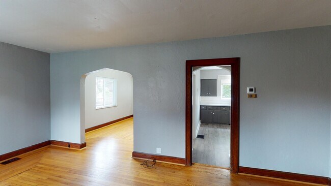 Building Photo - 3818 Kenker Pl