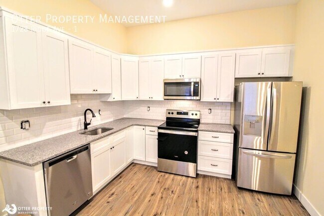 Building Photo - 1728 Ridge Ave