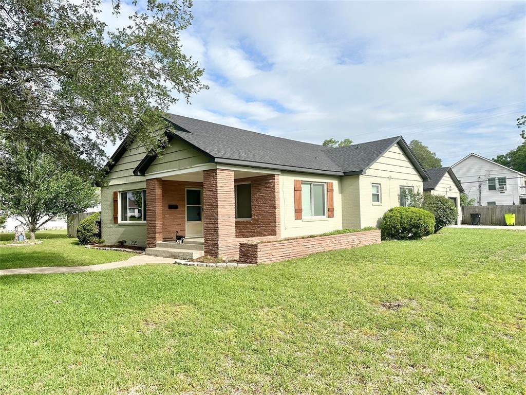 Foto principal - 2527 Avenue G