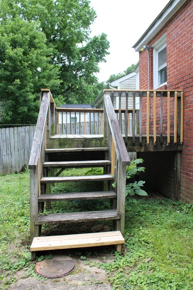 Foto del edificio - Perfect Location! 2 Bed, 1 Bath Home with ...