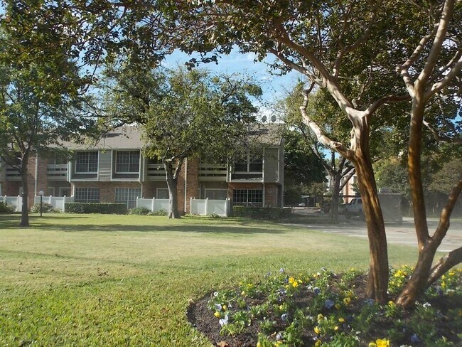 Foto del edificio - 8555 Fair Oaks Crossing