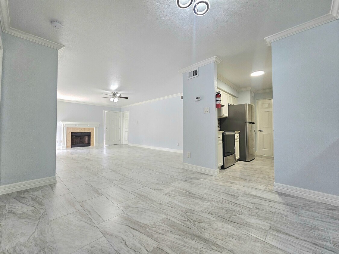 Foto principal - 9700 Leawood Blvd