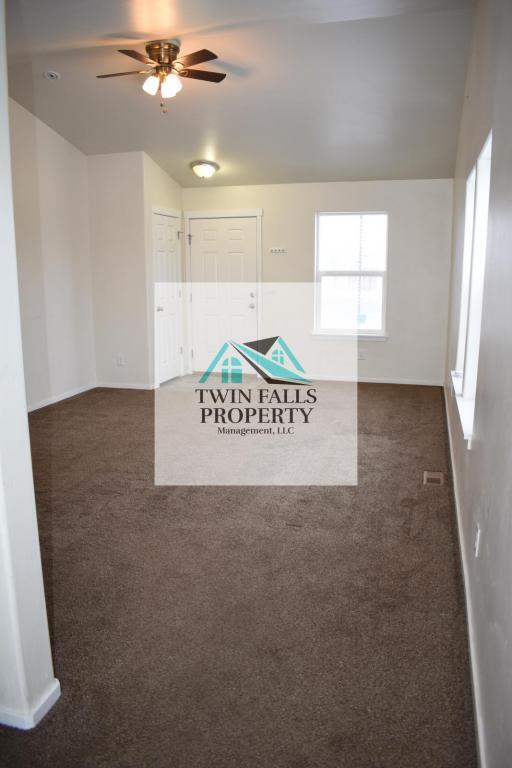 Building Photo - 909 Arrow Wood Ct