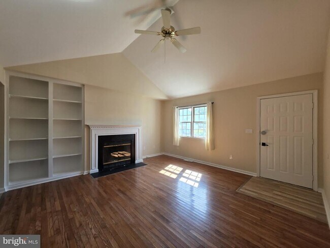 Foto del edificio - 1405 Bantry Ln