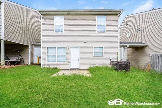 Building Photo - Awesome 2 Story Traditional Home, 3x2 in M...