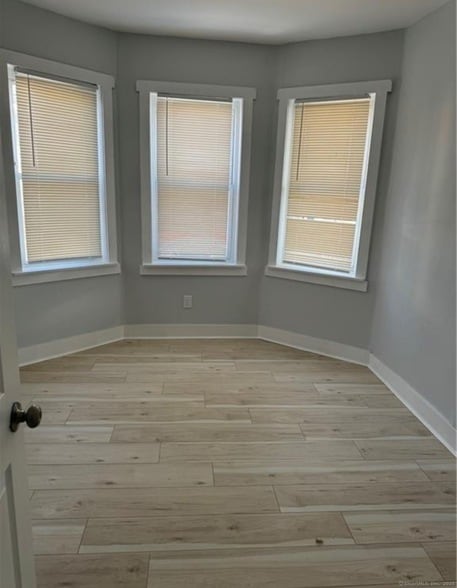 Building Photo - 46 Dewitt St