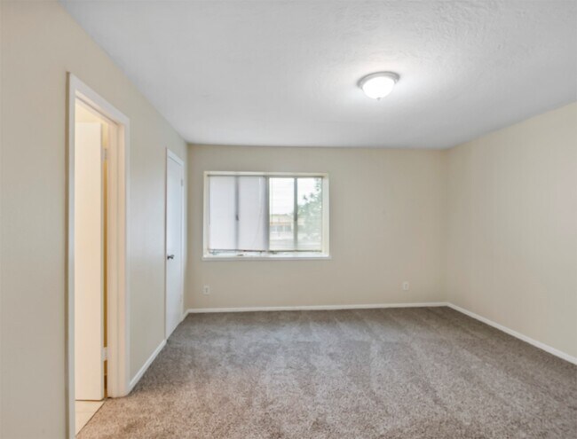 Building Photo - 11315 Beechnut St