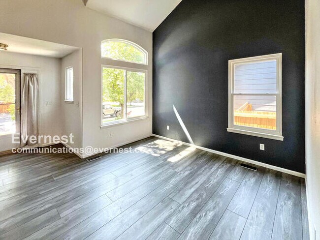 Foto del edificio - 2691 E 132nd Ave