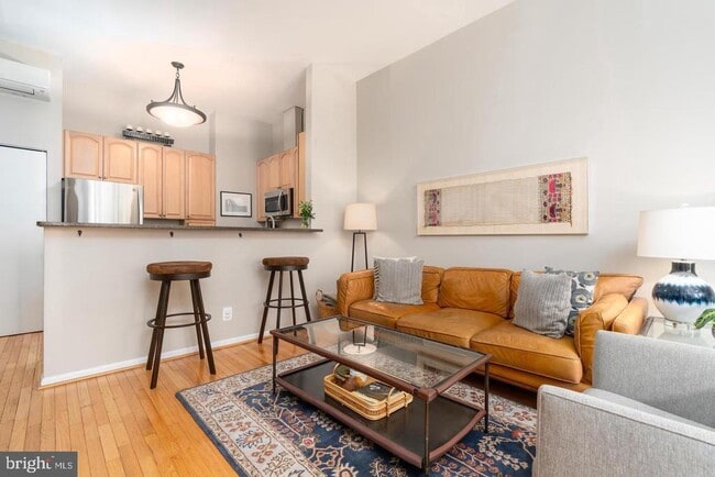 Building Photo - 2117 N St NW