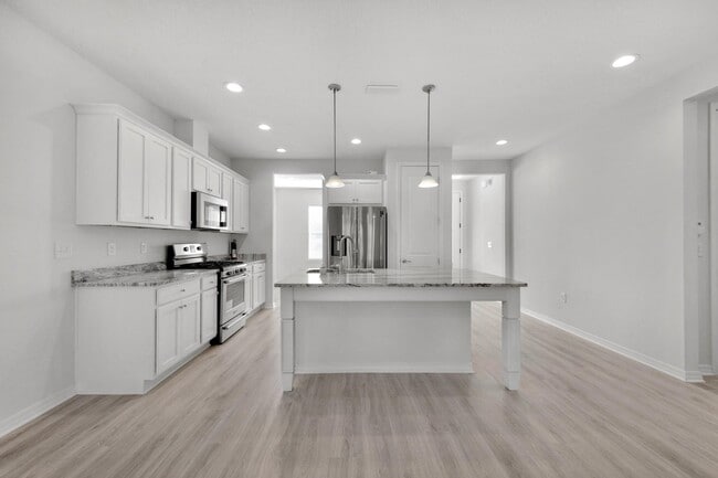 Building Photo - 303 Key Lime Pl