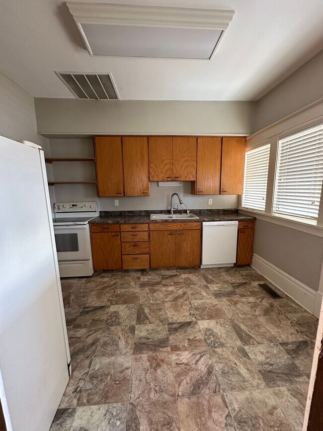 Foto del edificio - 139/141 6th St NW