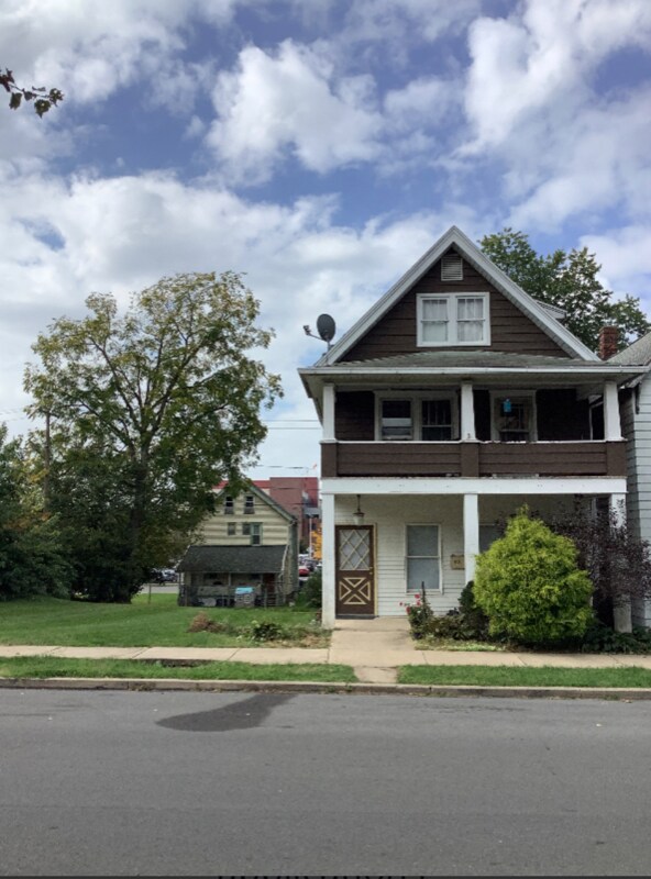 Foto principal - 821 Cherry St