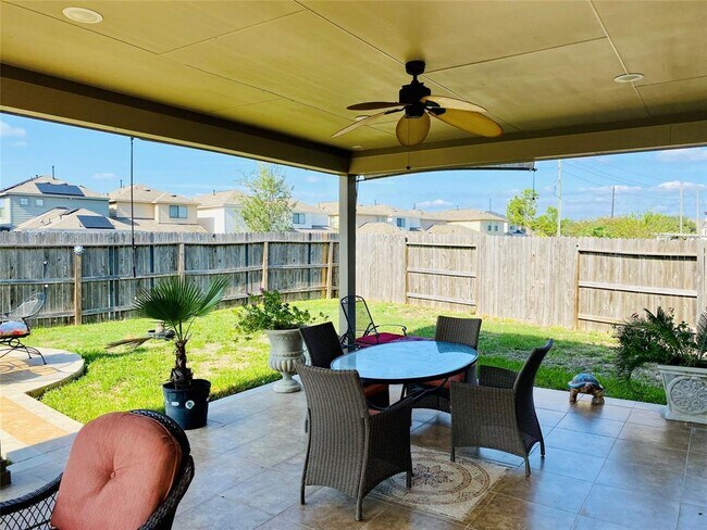 Foto del edificio - 6707 Copper Verde Ln