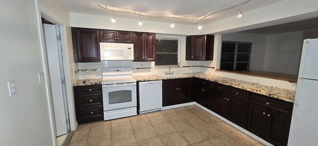 Foto del edificio - 239 Annapolis Ln