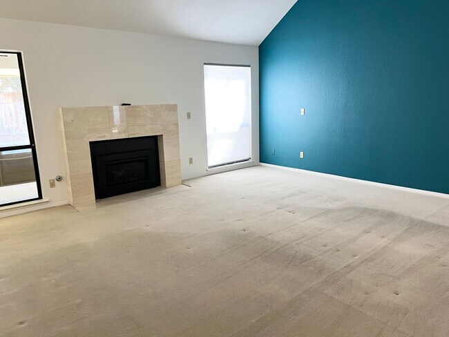 Foto del edificio - Stunning 3-Bedroom Contemporary Home with ...