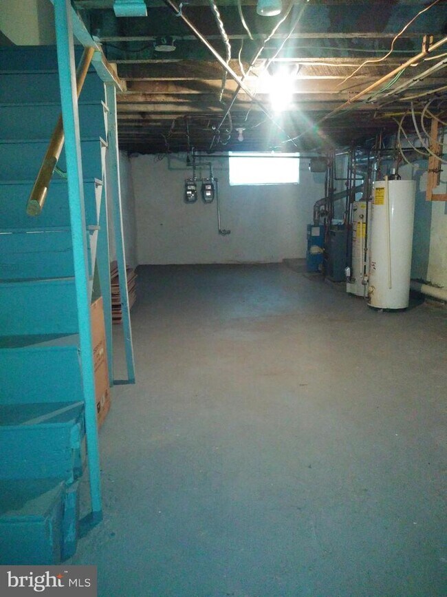 Building Photo - 2248 Snyder Ave