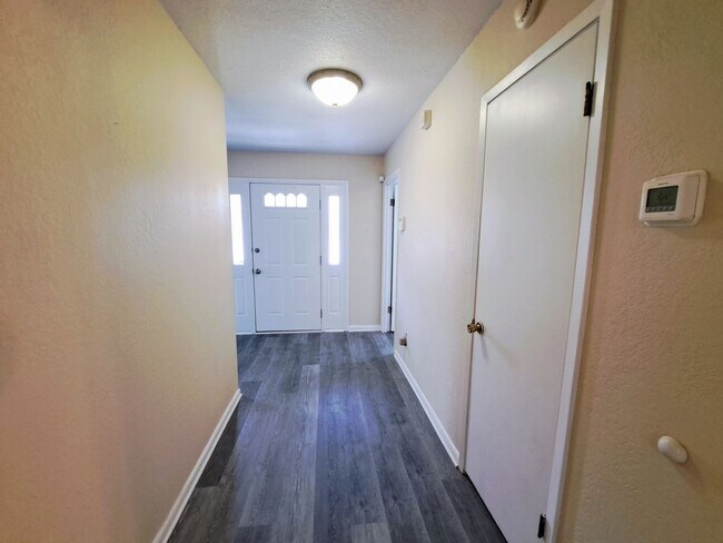 Foto del edificio - 7819 Hearthstone Cir
