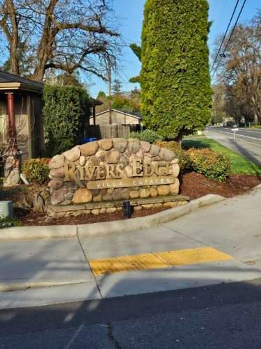 Foto del edificio - 141 Rivers Edge Ct