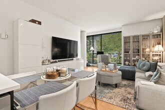 Building Photo - 230 Chem. du Golf