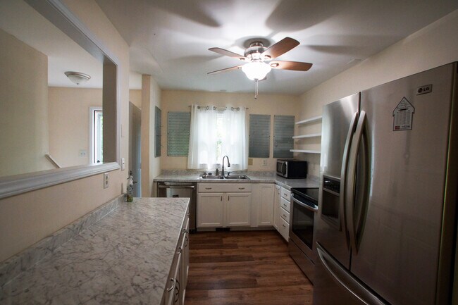 Foto del edificio - 102 Weatherstone Dr