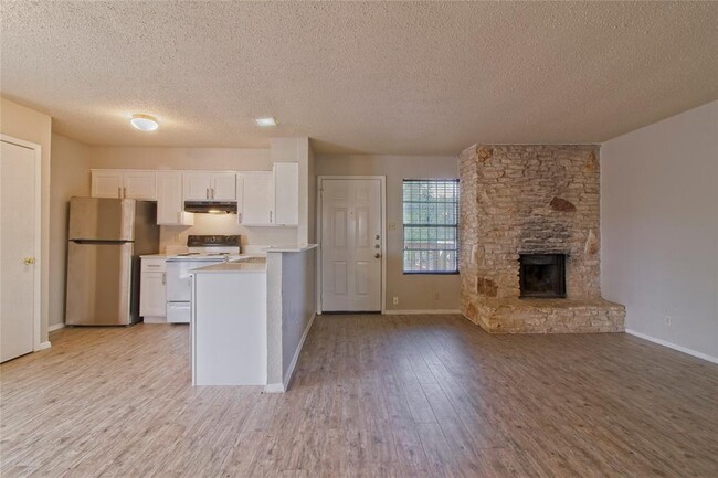 Foto del edificio - 4300 Acropolis Ct