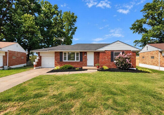 Building Photo - 1277 Waldorf Dr