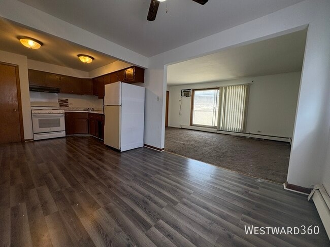 Building Photo - 1133 W 127th Pl