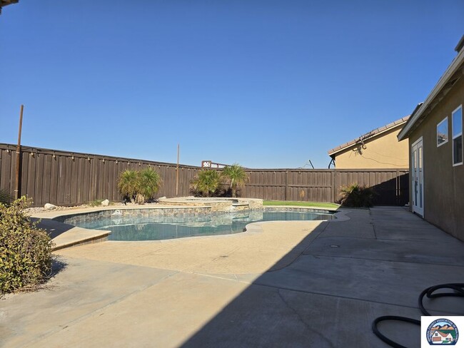 Building Photo - 228 Rosarito Dr
