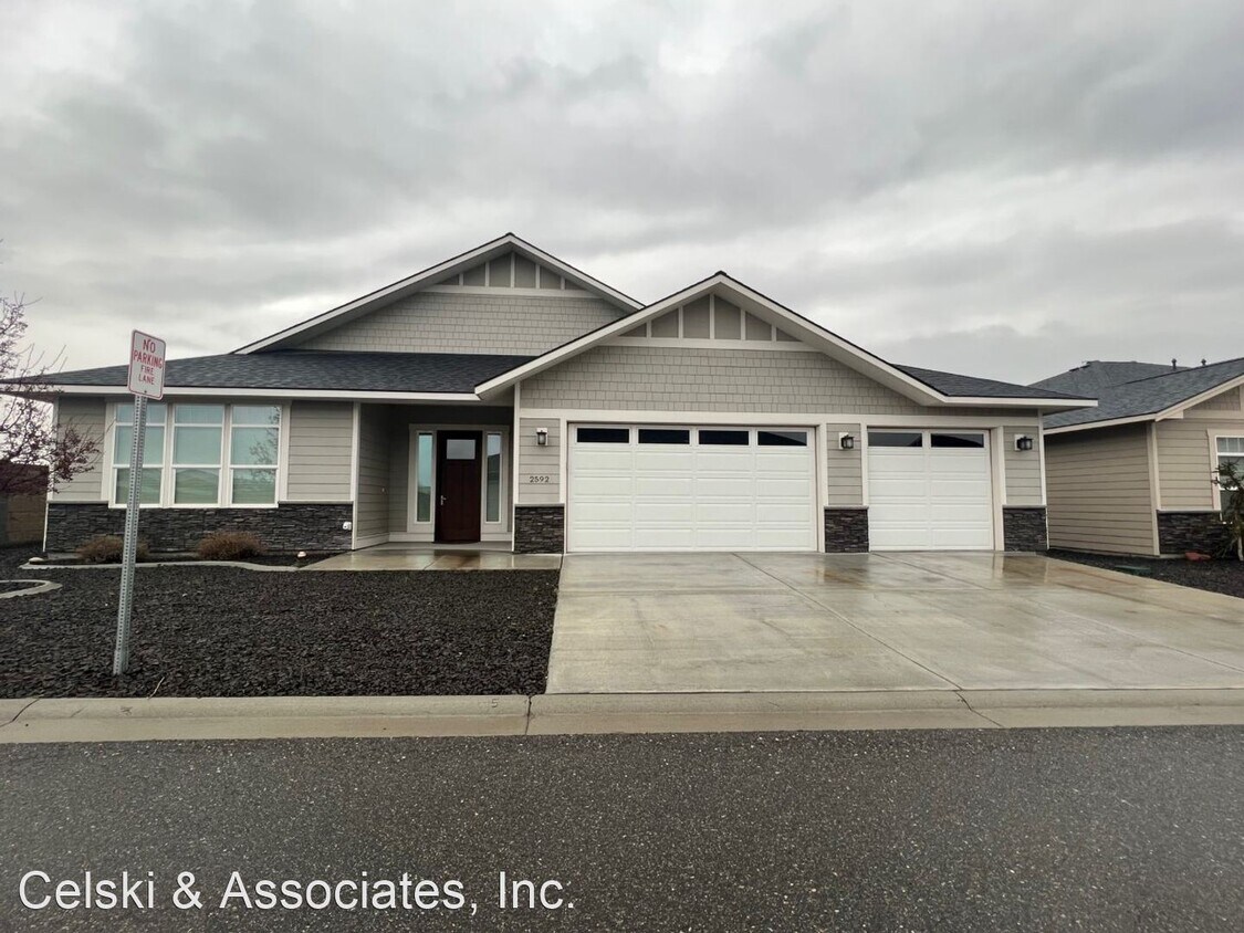 3 br, 2 bath House 2592 Pinyon Pl House for Rent in Richland, WA
