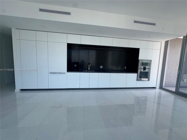 Photo - 300 Biscayne Blvd Way Apartment