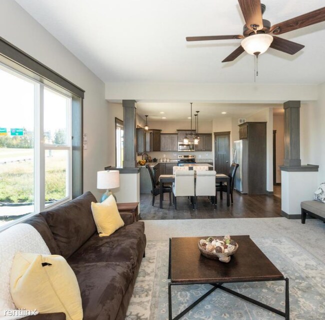 Building Photo - 4 br, 3 bath House - 1360 Maple Ridge Ct