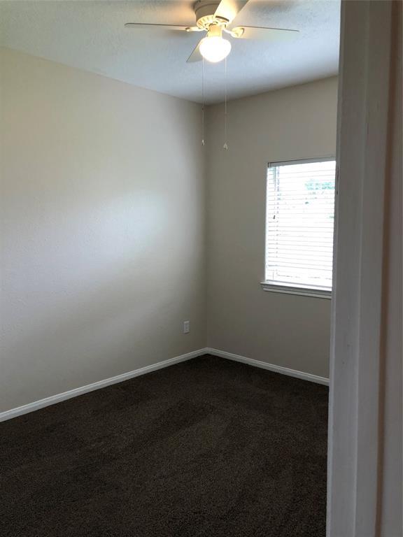 Building Photo - 818 Oak Lodge Ct