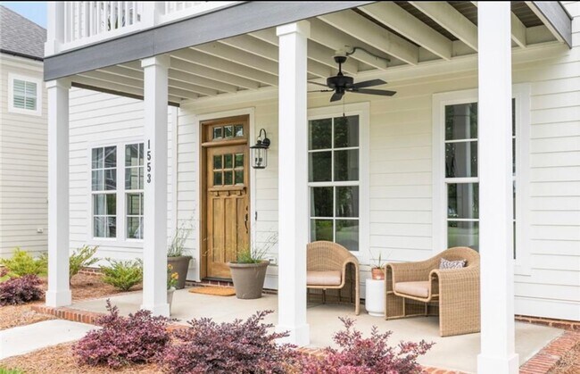 Foto del edificio - Modern 3-Bedroom, 3-Bath Home in Winston-Salem